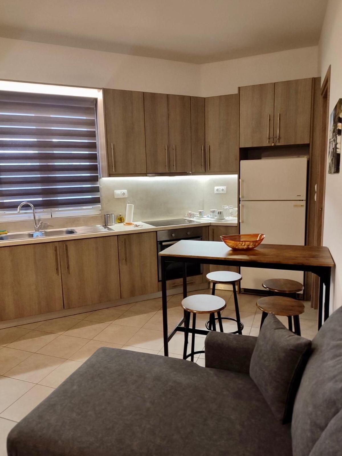 Lia'S Luxury Apartment - Near Airport Koropíon Buitenkant foto